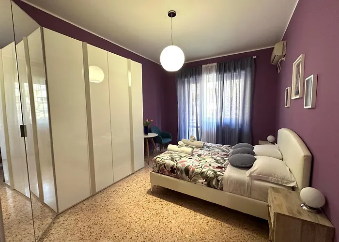 Apartment At Ilary's Rom